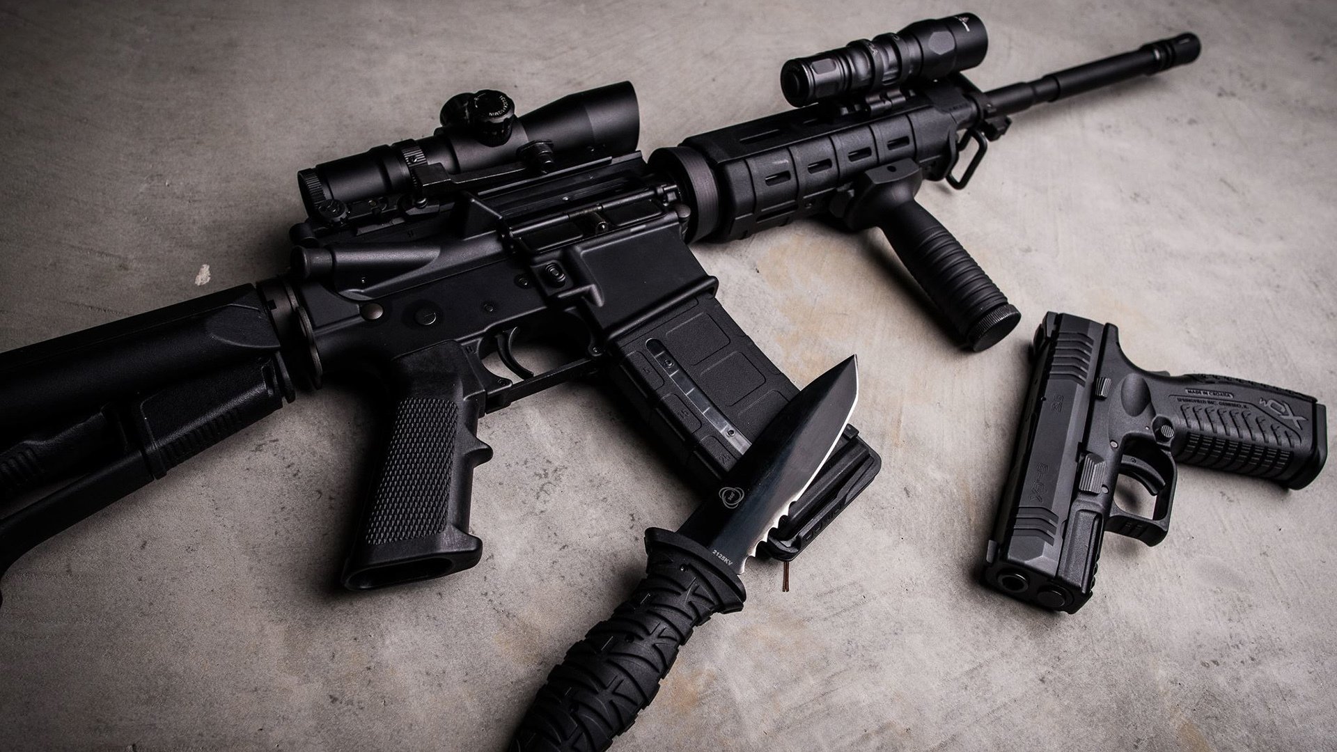 西班牙成功举办国际马术大奖赛，吸引全球顶级骑手参赛。，西班牙黑马